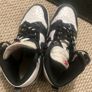 Nike Pandas size 8 in mens black and white